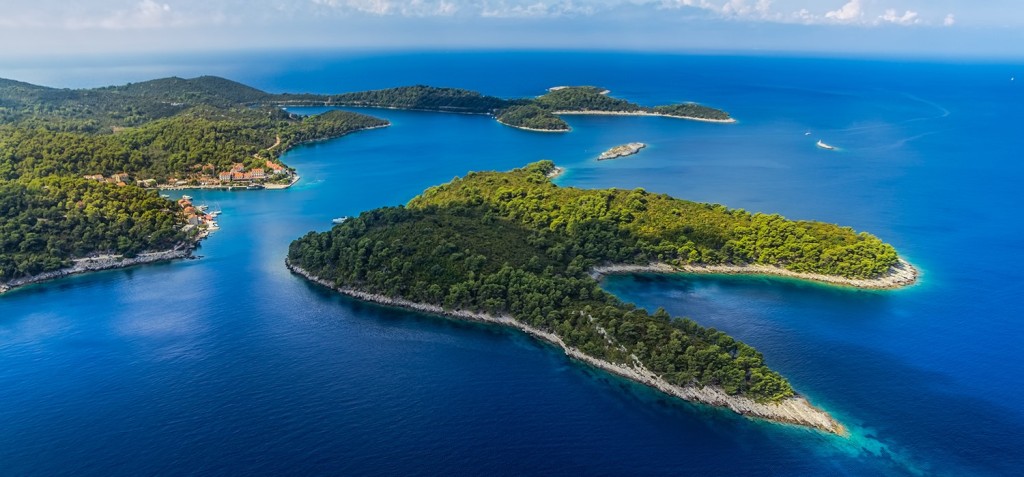 Croatia gulet cruise cabin charter