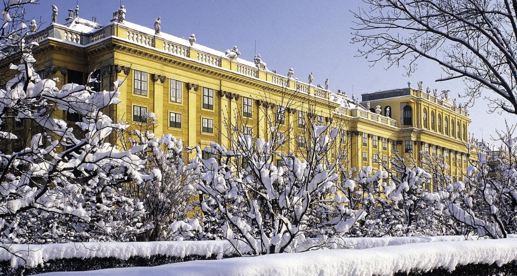 danube advent cruise christmas market vienna